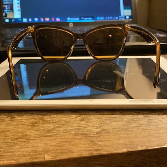 Dolce & Gabanna sunglasses - Picture 4 of 4